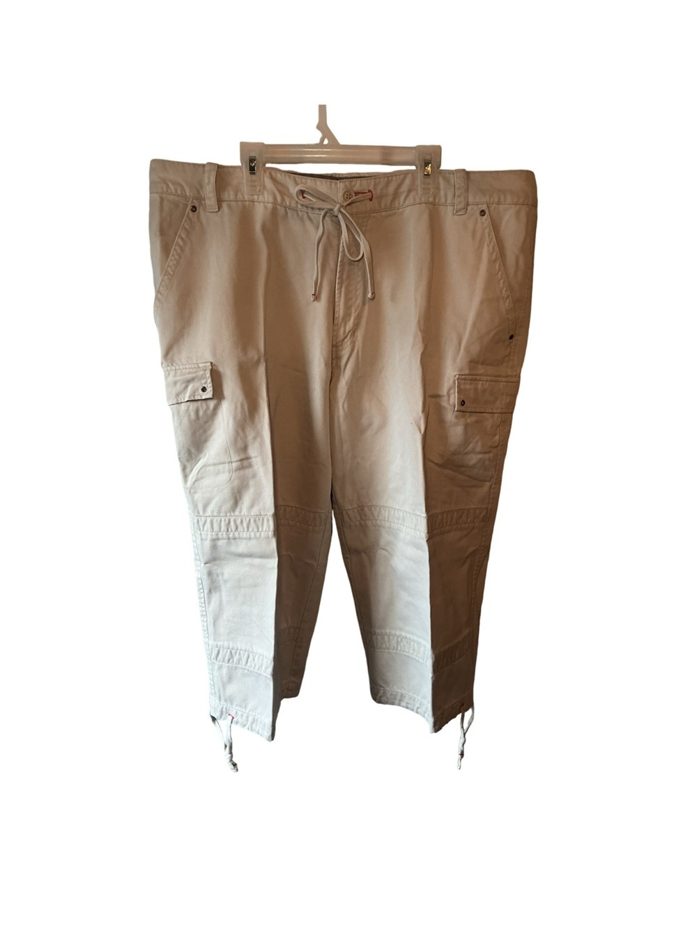 Industrial Exchange Men’s Khaki Cargo Capri Pants - Light Tan